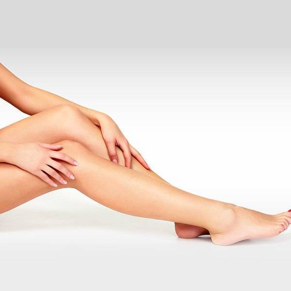 Quelle est la différence entre l’épilation à la lumière pulsée et l’épilation au laser ?