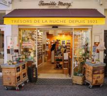 Magasin d'alimentation naturelle spécialisé en miel et gelée royal à Annecy Famille Mary